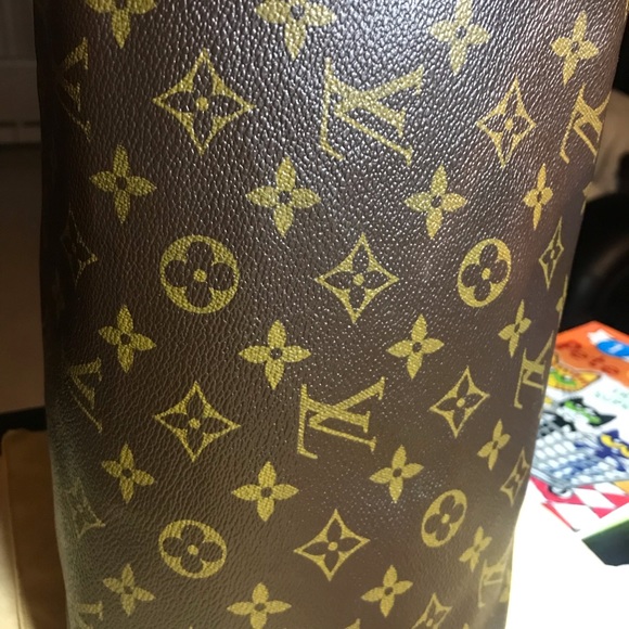 Authentic LV Speedy 25 - Picture 6 of 11